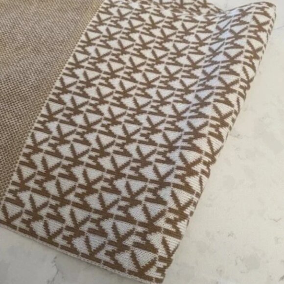 NWOT MICHAEL KORS MONOGRAM SCARF CREAM/GOLD - Picture 3 of 3